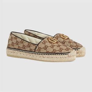 Gucci WOMEN'S GG MATELASSÉ CANVAS
ESPADRILLE size 37